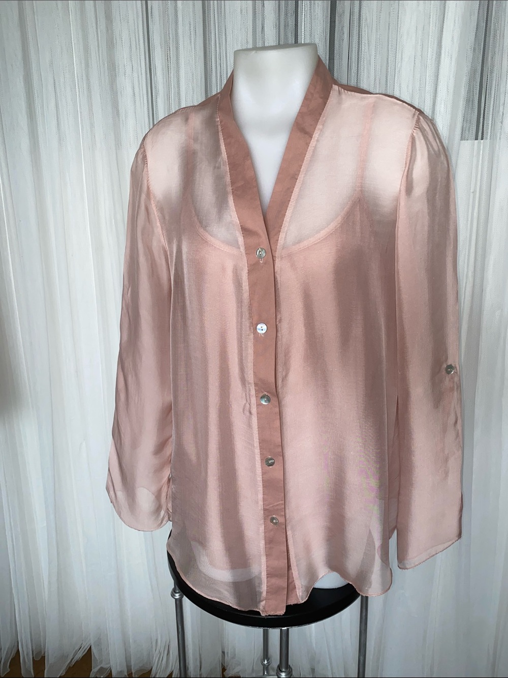 Sheer Blush Pink V-Neck Button-Front Women’s Top Camisole Made in Italy 🇮🇹